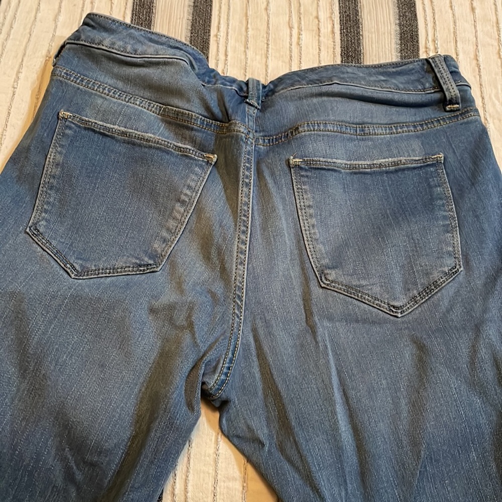 Distressed Jeans - Picture 9 of 9